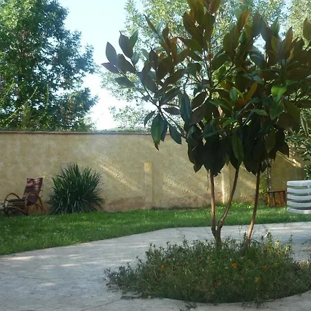 Veronika Hotel 3*
